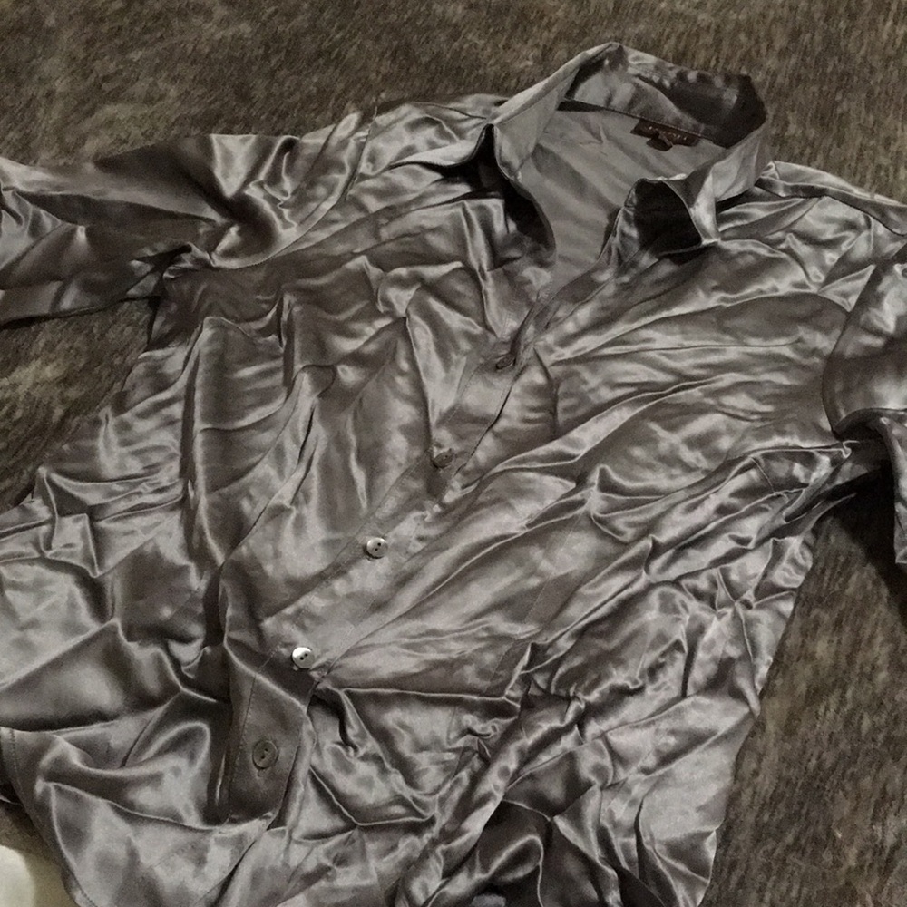 Tesoro gray silk button up blouse
